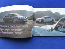 Lade das Bild in den Galerie-Viewer, Porsche Taycan Turbo S MJ 2020 - Prospekt Brochure 09.2019
