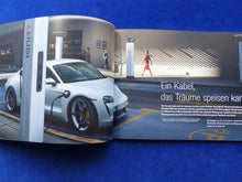 Lade das Bild in den Galerie-Viewer, Porsche Taycan Turbo S MJ 2020 - Prospekt Brochure 09.2019
