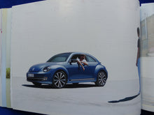 Lade das Bild in den Galerie-Viewer, VW 21st Century Beetle MJ 2013 - Prospekt Brochure + Preisliste 10.2012
