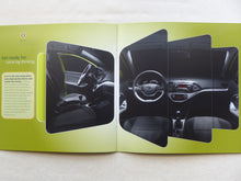 Lade das Bild in den Galerie-Viewer, Kia New Picanto - Prospekt Brochure 2011 englisch
