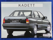 Lade das Bild in den Galerie-Viewer, Opel Kadett Stufenheck MJ 1986 - Preview Prospekt Brochure 09.1985

