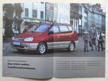 Lade das Bild in den Galerie-Viewer, Kia Carens MJ 2001 - Prospekt Brochure + Preisliste 11.2000
