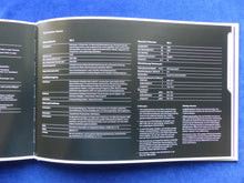 Lade das Bild in den Galerie-Viewer, Audi RS 4 Limousine quattro MJ 2006 - Hardcover Prospekt Brochure 10.2005
