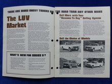 Lade das Bild in den Galerie-Viewer, Chevrolet Series 9 LUV Salesperson's Study Guide - Prospekt Brochure 09.1979 USA
