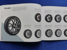 Lade das Bild in den Galerie-Viewer, Skoda Octavia Zubehör MJ 2018 - Prospekt Brochure 03.2018
