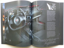 Lade das Bild in den Galerie-Viewer, Alfa Romeo 4C Coupe MJ 2014 - Hardcover Prospekt Brochure 07.2013
