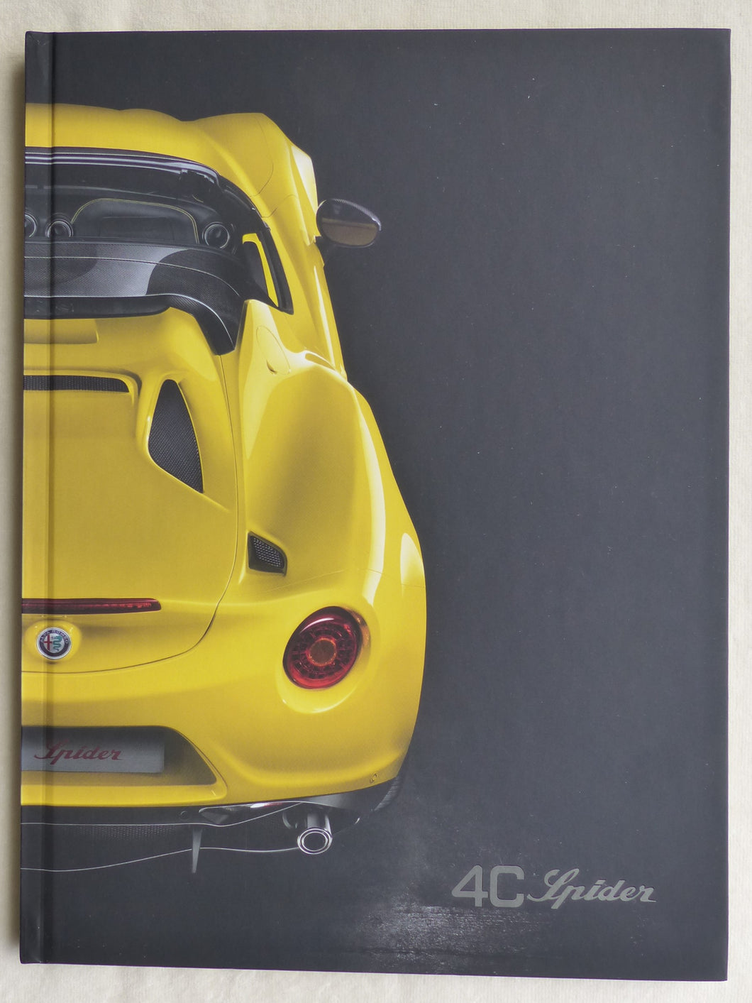 Alfa Romeo 4C Spider MJ 2017 - Hardcover Prospekt Brochure 11.2016