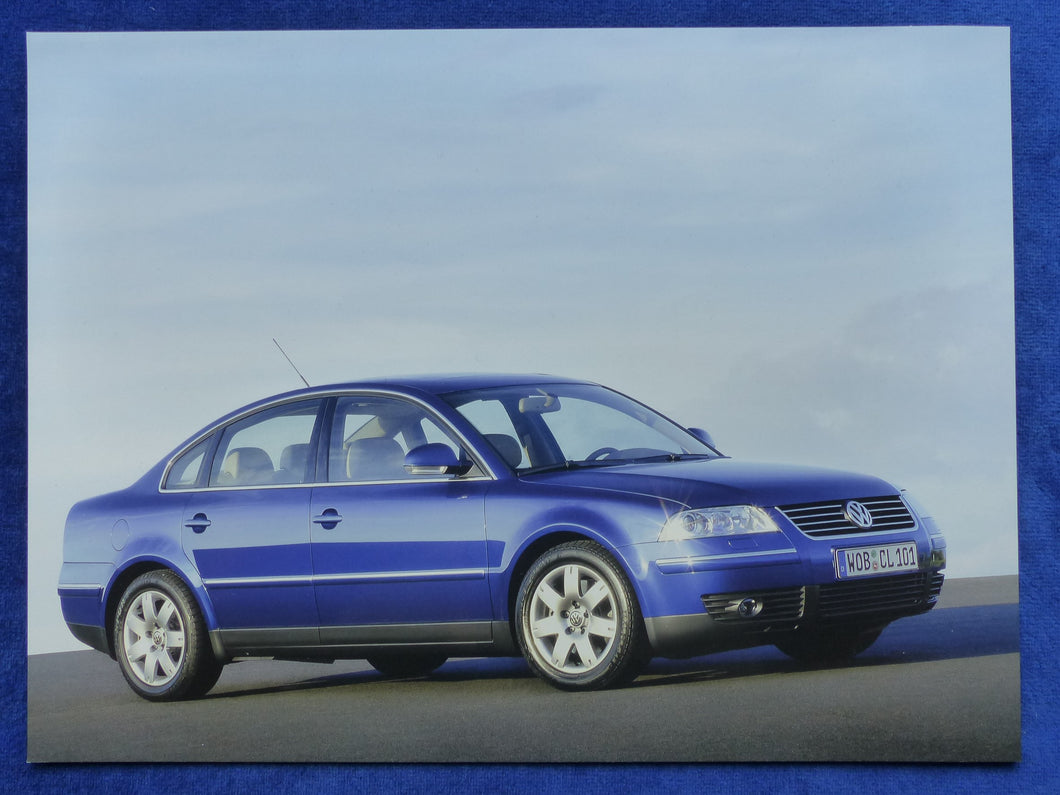 Volkswagen VW Passat Limousine MJ 2004 - Original Pressefoto 09.2003