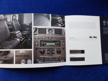 Lade das Bild in den Galerie-Viewer, Land Rover Defender Rough II - Limited 1 of 150 - Prospekt Brochure 04.2013

