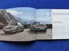 Lade das Bild in den Galerie-Viewer, Porsche 911 Carrera 4 GTS Typ 997 MJ 2012 - Hardcover Prospekt Brochure 02.2011
