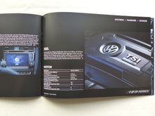 Lade das Bild in den Galerie-Viewer, VW Golf R 4Motion TSI 300 PS MJ 2014 - Prospekt Brochure + Preisliste 10.2013
