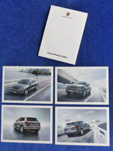 Lade das Bild in den Galerie-Viewer, Porsche Cayenne Platinum Edition MJ 2014 - Postkarten Set 4 postcards 2013
