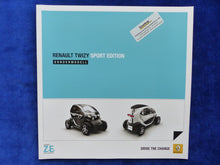 Lade das Bild in den Galerie-Viewer, Renault Twizy Sport Edition Sondermodell MJ 2013 - Prospekt Brochure 02.2013
