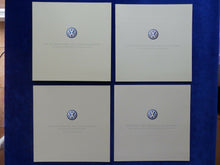 Lade das Bild in den Galerie-Viewer, VW Phaeton MJ 2002 Box mit 4 Prospekten - Prospekt Brochure + Daten 01.2002

