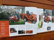 Lade das Bild in den Galerie-Viewer, Kubota Traktoren Programm - Prospekt Brochure Slowakei
