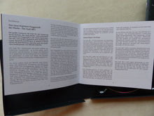 Lade das Bild in den Galerie-Viewer, Audi A8 L W12 quattro MJ 2011 - Pressemappe Media-Info CD-Rom Presskit 07.2010
