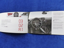 Lade das Bild in den Galerie-Viewer, Audi A1 Sportback 1.2 TFSI admired - Prospekt Brochure 2014
