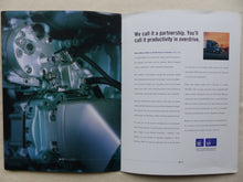 Lade das Bild in den Galerie-Viewer, Volvo Truck Engines - US-Prospekt Brochure 2000 USA
