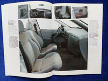 Lade das Bild in den Galerie-Viewer, VW Caddy Kastenwagen Kombi MJ 1996 - Prospekt Brochure 12.1995
