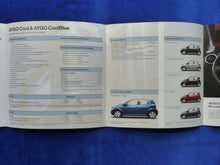 Lade das Bild in den Galerie-Viewer, Toyota AYGO Cool &amp; CoolBlue MJ 2010 - Prospekt Brochure 07.2009

