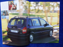 Lade das Bild in den Galerie-Viewer, Opel Zafira MJ 2002 - Prospekt Brochure 01.2002
