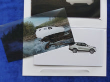 Lade das Bild in den Galerie-Viewer, Land Rover Discovery 5 - Preview Prospekt Brochure 2017
