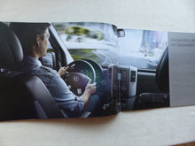 Lade das Bild in den Galerie-Viewer, Mercedes-Benz Sprinter Pritschenwagen MJ 2014 - Prospekt Brochure 09.2013
