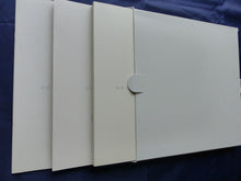 Lade das Bild in den Galerie-Viewer, VW Phaeton MJ 2002 Box mit 4 Prospekten - Prospekt Brochure + Daten 01.2002
